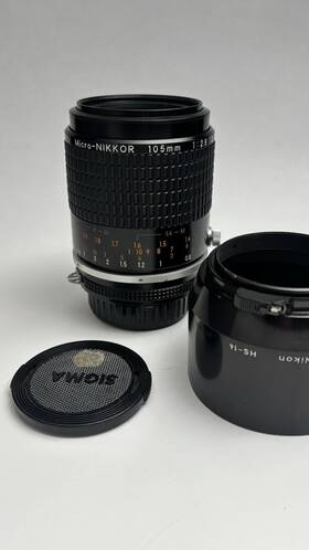 Nikon Hs-14 Micro-nikkor 105mm F/2.8 Macro Lens And Hood
