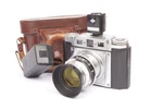 Braun Nurnberg Gloria Rangefinder 6X6 Camera W/ Bayreuth Praxar 75MM F/2.9 Lens. Fixed Price $235.00.
