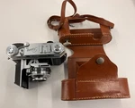Kodak Retina Iia 35MM Rangefinder Camera Lens Xenon 2.8/5CM NO.1635598. Fixed Price $64.00.