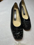 Peter Kaiser Cap Toe Block Low Heels Slip On Shoes Size 7 Germany. Fixed Price $34.97.