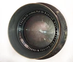Dr Rudolph Hugo Meyer & Co. Gorlitz Makro Plasmat 1: 2.9 Foc 12 Inch Brass Lens. Fixed Price $49000.00.